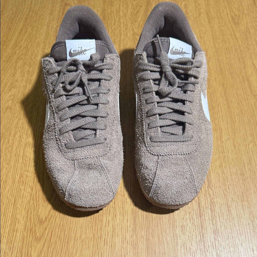 Nike Suede Sneakers - Taupe